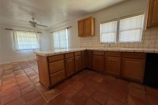 Single Family Residence, 5250 Alhama dr, Woodland Hills, CA 91364 - 9