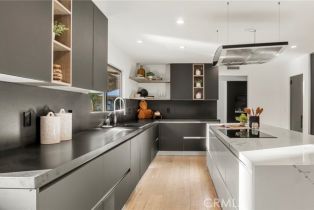 Single Family Residence, 5265 Del Moreno dr, Woodland Hills, CA 91364 - 16