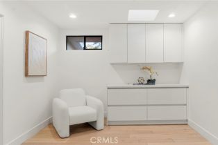 Single Family Residence, 5265 Del Moreno dr, Woodland Hills, CA 91364 - 33