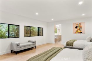 Single Family Residence, 5265 Del Moreno dr, Woodland Hills, CA 91364 - 37