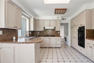 Single Family Residence, 12384 Woodley ave, Granada Hills, CA 91344 - 15