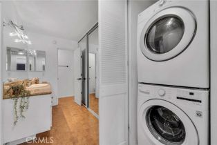 Condominium, 14850 Hesby st, Sherman Oaks, CA 91403 - 31