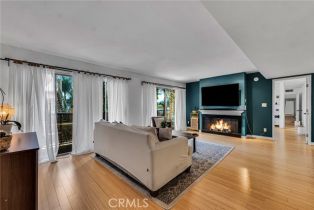 Condominium, 14850 Hesby st, Sherman Oaks, CA 91403 - 4