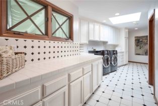 Single Family Residence, 23341 Ostronic dr, Woodland Hills, CA 91367 - 31