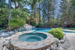 Single Family Residence, 23341 Ostronic dr, Woodland Hills, CA 91367 - 36