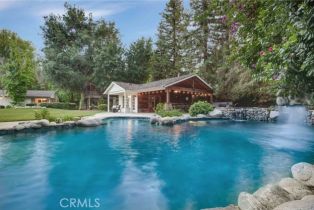 Single Family Residence, 23341 Ostronic dr, Woodland Hills, CA 91367 - 37