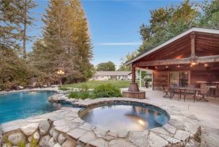 Single Family Residence, 23341 Ostronic dr, Woodland Hills, CA 91367 - 51