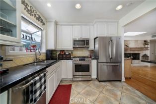 Single Family Residence, 4571 Canoga dr, Woodland Hills, CA 91364 - 12