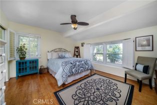 Single Family Residence, 4571 Canoga dr, Woodland Hills, CA 91364 - 15