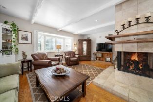 Single Family Residence, 4571 Canoga dr, Woodland Hills, CA 91364 - 5