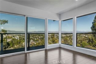 Single Family Residence, 5160 Medina rd, Woodland Hills, CA 91364 - 11