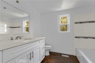 Single Family Residence, 5160 Medina rd, Woodland Hills, CA 91364 - 14