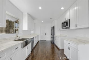 Single Family Residence, 5160 Medina rd, Woodland Hills, CA 91364 - 8