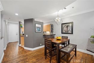 Condominium, 5350 Sepulveda blvd, Sherman Oaks, CA 91411 - 4