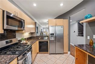 Condominium, 5350 Sepulveda blvd, Sherman Oaks, CA 91411 - 5