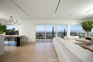 Single Family Residence, 3863 Sherwood pl, Sherman Oaks, CA 91423 - 2