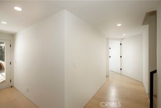 Single Family Residence, 3863 Sherwood pl, Sherman Oaks, CA 91423 - 39