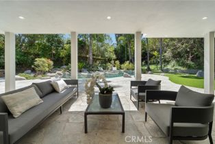 Single Family Residence, 19532 Wells dr, Tarzana, CA 91356 - 20