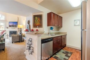 Condominium, 21400 Burbank blvd, Woodland Hills, CA 91367 - 5