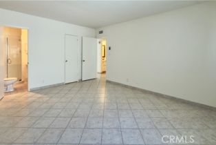 Condominium, 5403 Newcastle ave, Encino, CA 91316 - 11