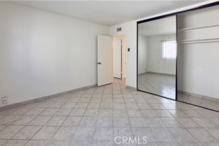 Condominium, 5403 Newcastle ave, Encino, CA 91316 - 12
