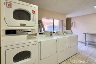 Condominium, 5403 Newcastle ave, Encino, CA 91316 - 34