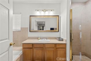 Single Family Residence, 4009 Beverly Glen blvd, Sherman Oaks, CA 91423 - 14