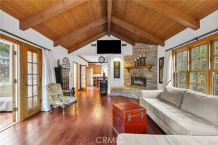 Single Family Residence, 4009 Beverly Glen blvd, Sherman Oaks, CA 91423 - 21