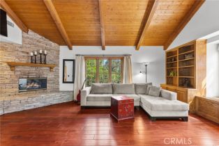 Single Family Residence, 4009 Beverly Glen blvd, Sherman Oaks, CA 91423 - 22