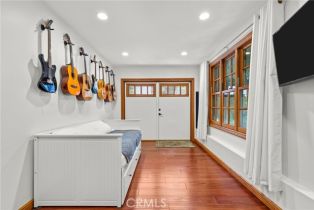 Single Family Residence, 4009 Beverly Glen blvd, Sherman Oaks, CA 91423 - 30