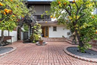 Single Family Residence, 4009 Beverly Glen blvd, Sherman Oaks, CA 91423 - 34