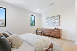 Single Family Residence, 13944 Valleyheart dr, Sherman Oaks, CA 91423 - 37