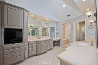 Single Family Residence, 22757 Plummer st, Chatsworth, CA 91311 - 22