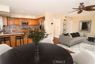 Single Family Residence, 4419 Consuelo rd, Woodland Hills, CA 91364 - 11