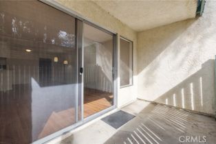 Condominium, 5700 Etiwanda ave, Tarzana, CA 91356 - 5