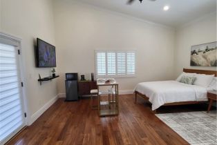 , 4956 Doman ave, Tarzana, CA 91356 - 4