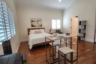 , 4956 Doman ave, Tarzana, CA 91356 - 5