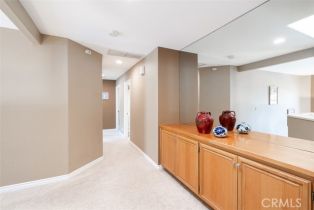 Single Family Residence, 519 Monteleone ave, Oak Park, CA 91377 - 17