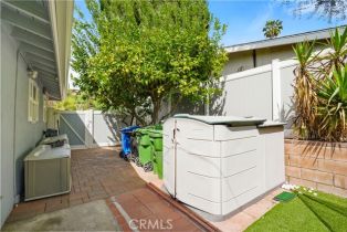 Single Family Residence, 20708 Martha st, Woodland Hills, CA 91367 - 11