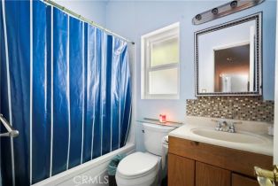 Single Family Residence, 20708 Martha st, Woodland Hills, CA 91367 - 13