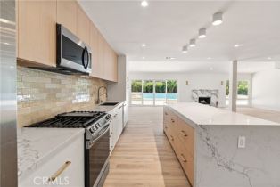 Single Family Residence, 5540 Franrivers ave, Woodland Hills, CA 91367 - 12