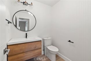 Single Family Residence, 5540 Franrivers ave, Woodland Hills, CA 91367 - 16