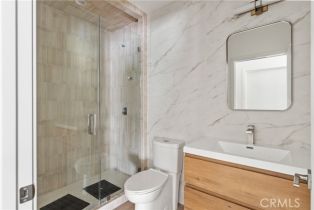 Single Family Residence, 5540 Franrivers ave, Woodland Hills, CA 91367 - 35