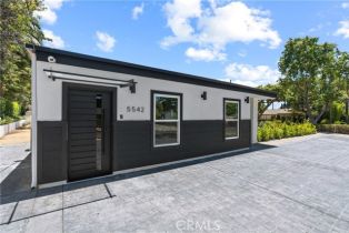 Single Family Residence, 5540 Franrivers ave, Woodland Hills, CA 91367 - 9