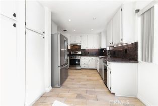 Condominium, 14572 Dickens st, Sherman Oaks, CA 91403 - 12