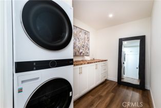 Single Family Residence, 22838 Epsilon st, Woodland Hills, CA 91364 - 29