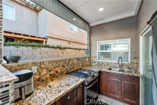 Single Family Residence, 5654 Aura ave, Tarzana, CA 91356 - 42