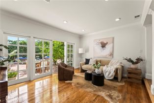 Single Family Residence, 4428 Saugus ave, Sherman Oaks, CA 91403 - 12