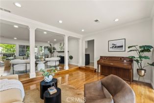 Single Family Residence, 4428 Saugus ave, Sherman Oaks, CA 91403 - 13