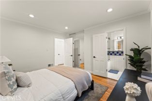 Single Family Residence, 4428 Saugus ave, Sherman Oaks, CA 91403 - 27